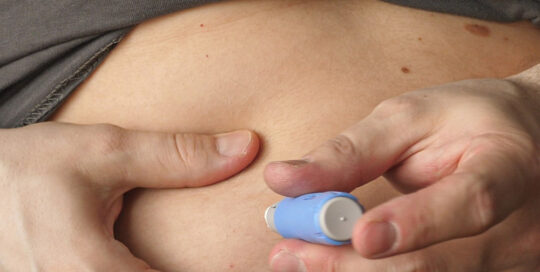 guy doing semaglutide therapy for weight loss